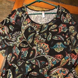 LuLaRoe Lynnae long sleeve top